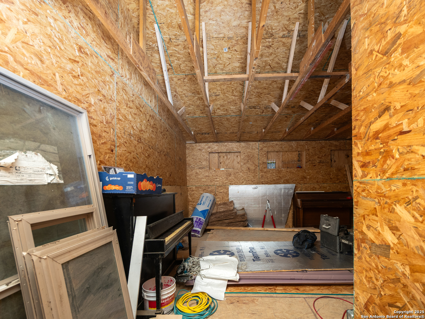 9702 State Highway 16 Pipe Creek TX 78063