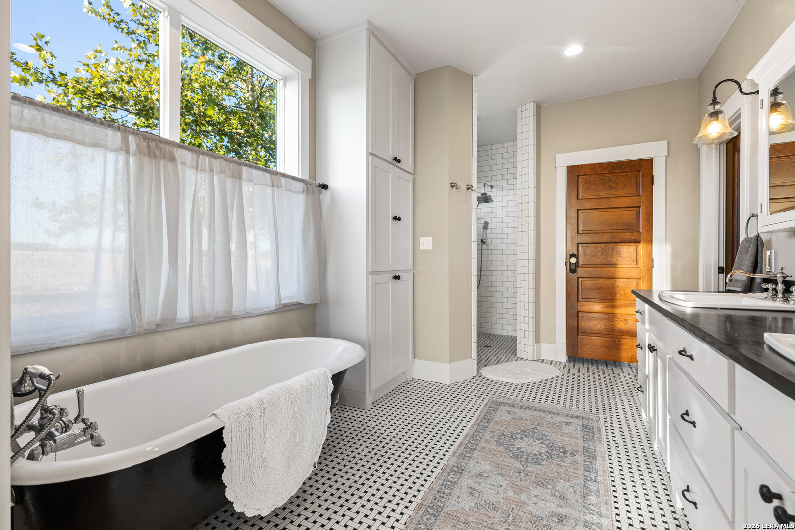 237 Twisted Timber Road Fredericksburg TX 78624