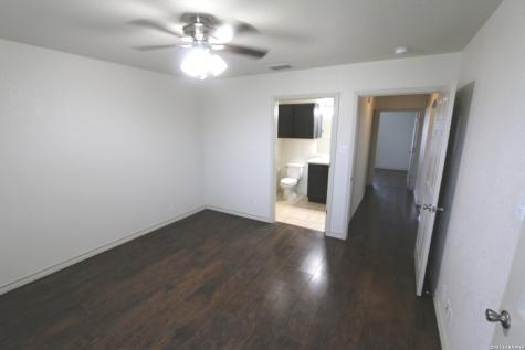 16020 Us Highway 87 West Adkins TX 78101