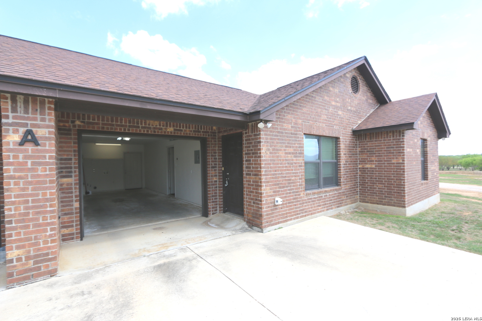 16020 Us Highway 87 West Adkins TX 78101