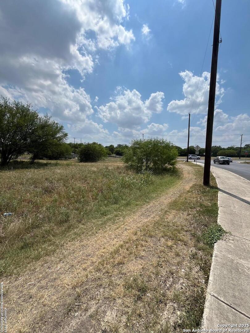 5557 Larkdale Drive San Antonio TX 78233