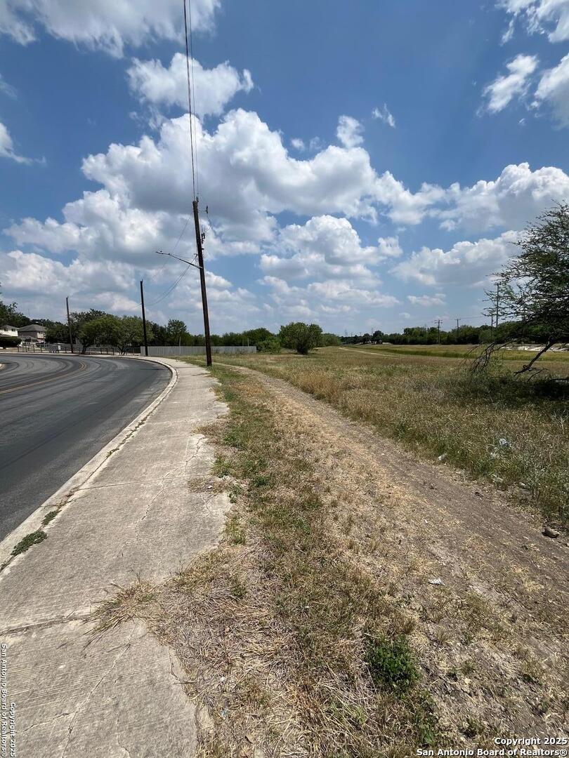 5557 Larkdale Drive San Antonio TX 78233