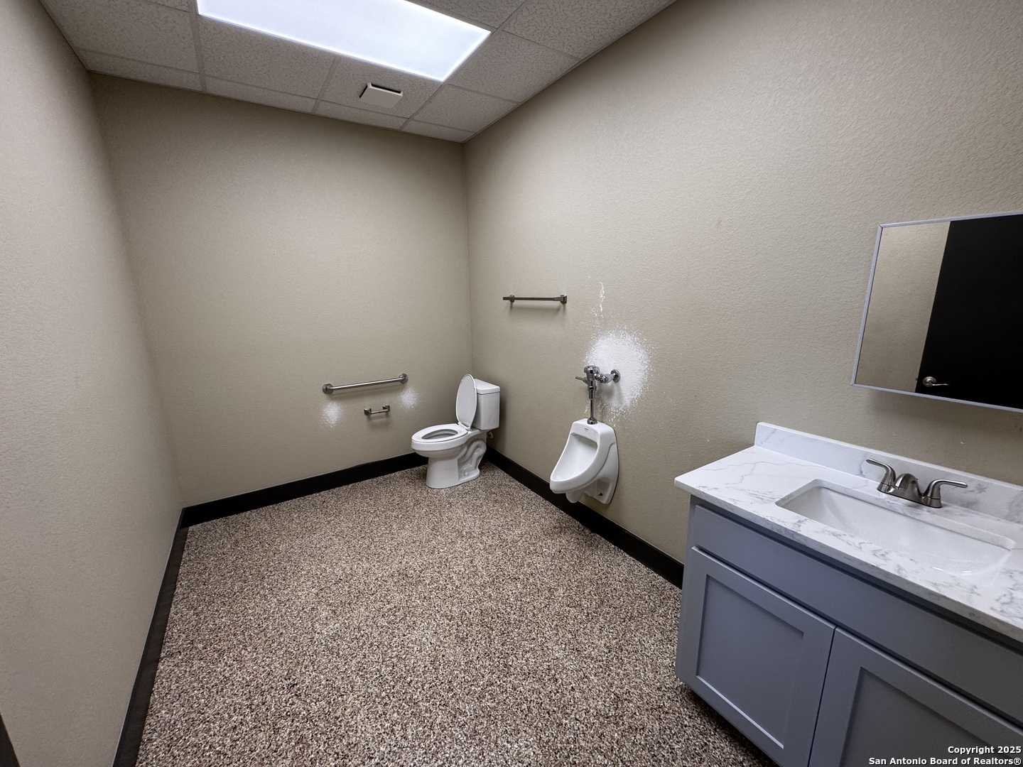 772 County Road 429 Pleasanton TX 78064