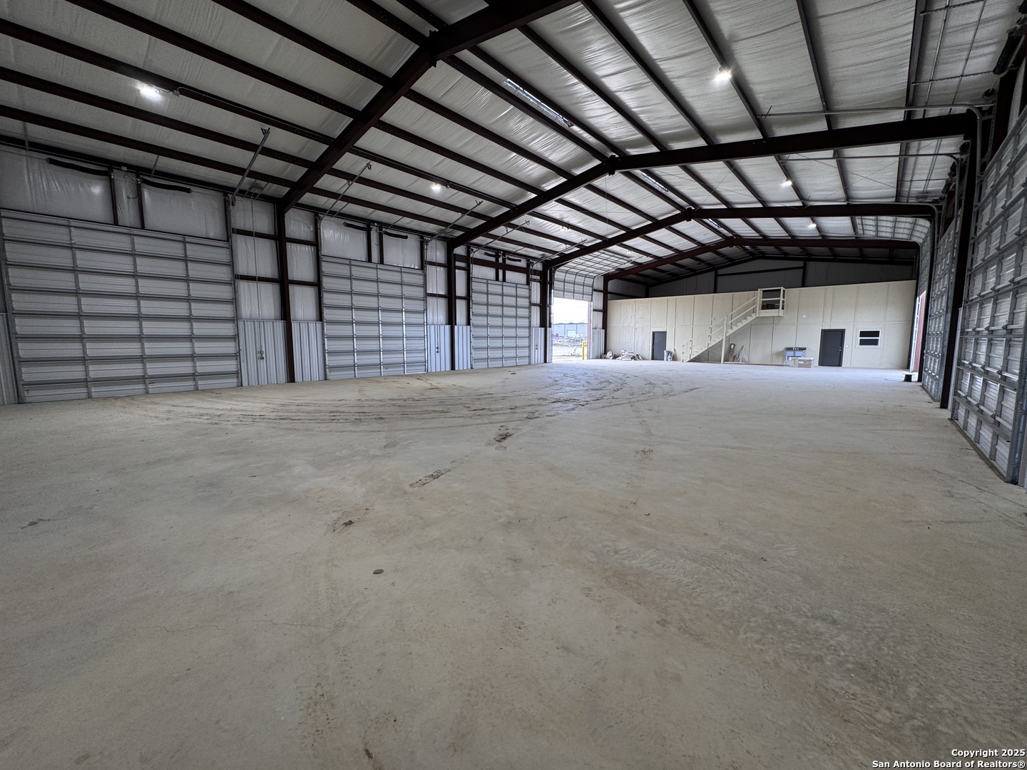 772 County Road 429 Pleasanton TX 78064