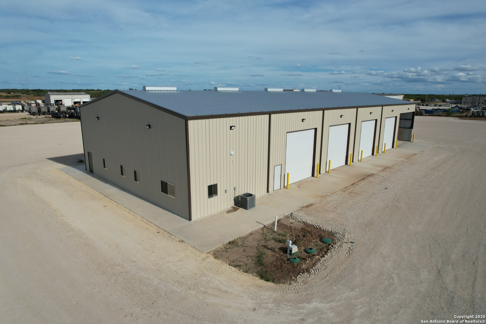 772 County Road 429 Pleasanton TX 78064