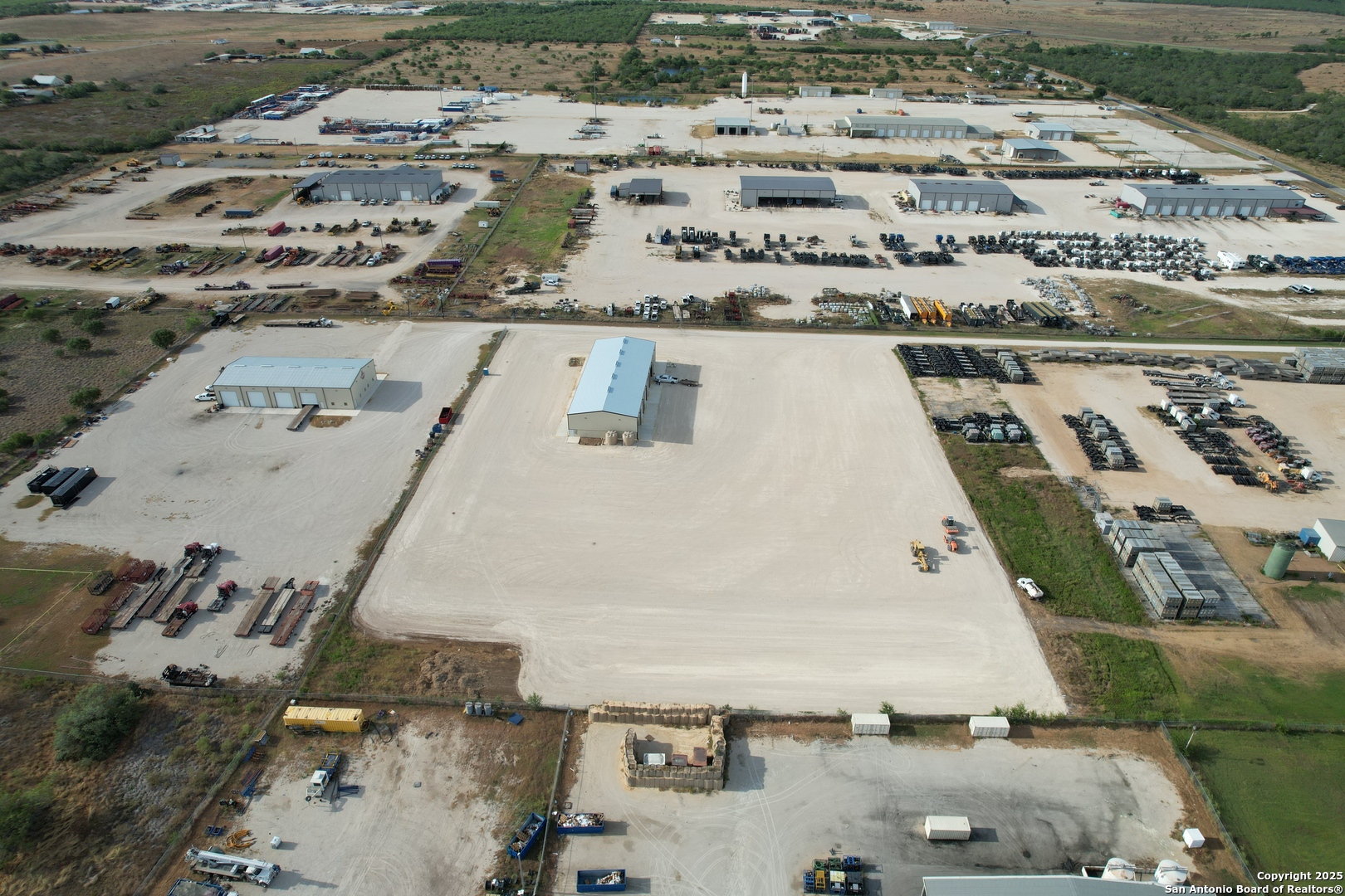 772 County Road 429 Pleasanton TX 78064