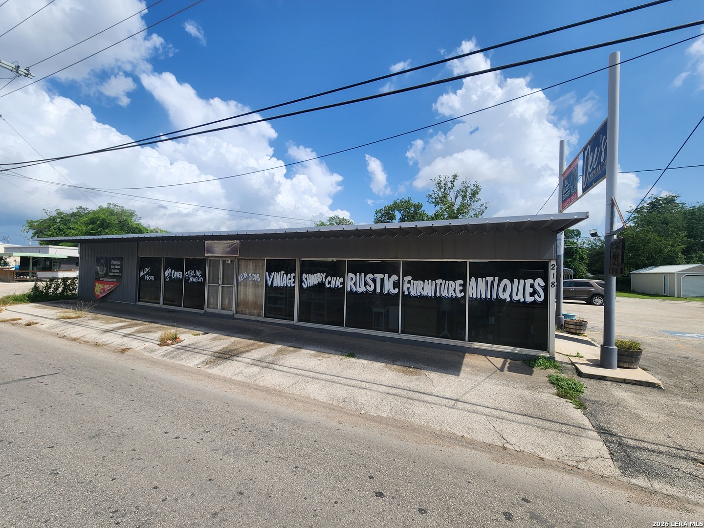218 E Kingsbury Street Seguin TX 78155