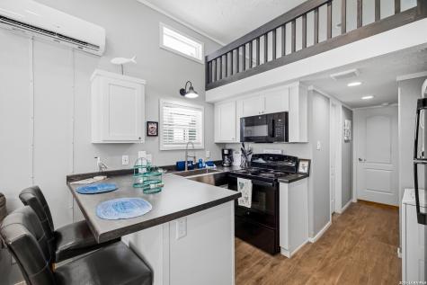 702 N 8th Street Port O'connor TX 77982