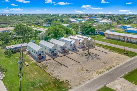 702 N 8th Street Port O'connor TX 77982
