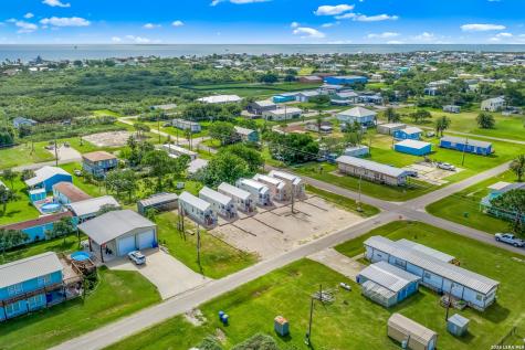 702 N 8th Street Port O'connor TX 77982