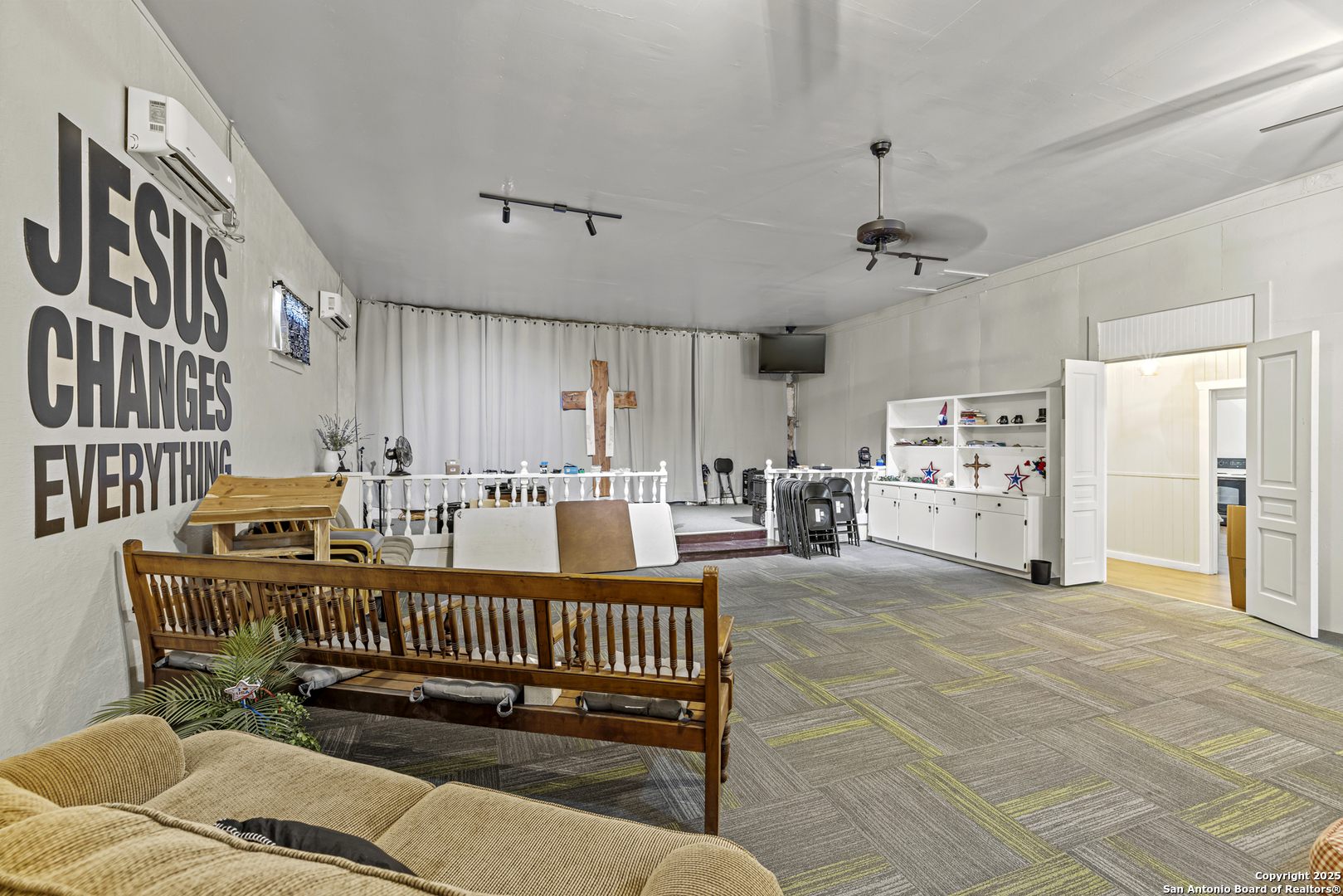 23654 W Us Highway 290 Harper TX 78631