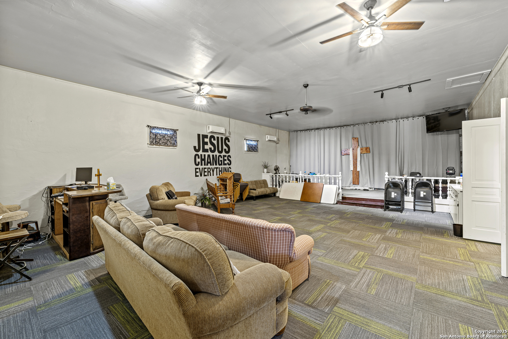 23654 W Us Highway 290 Harper TX 78631