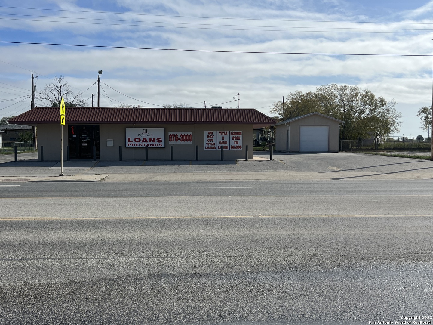 615 N 1st Street Carrizo Springs TX 78834