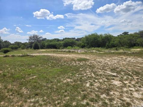 1647 Charco Road Tuleta TX 78162