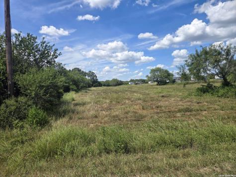 1647 Charco Road Tuleta TX 78162