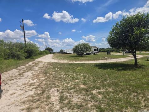 1647 Charco Road Tuleta TX 78162