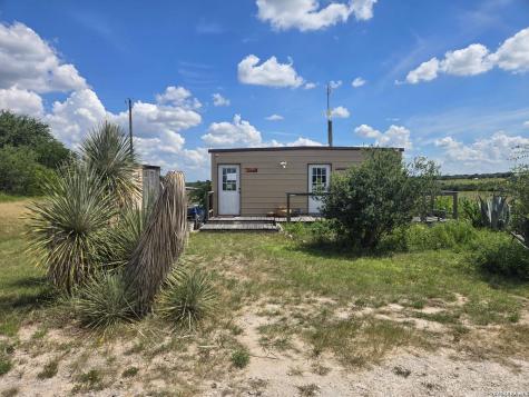 1647 Charco Road Tuleta TX 78162