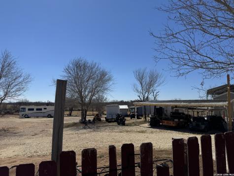 377 County Road 743 Yancey TX 78886