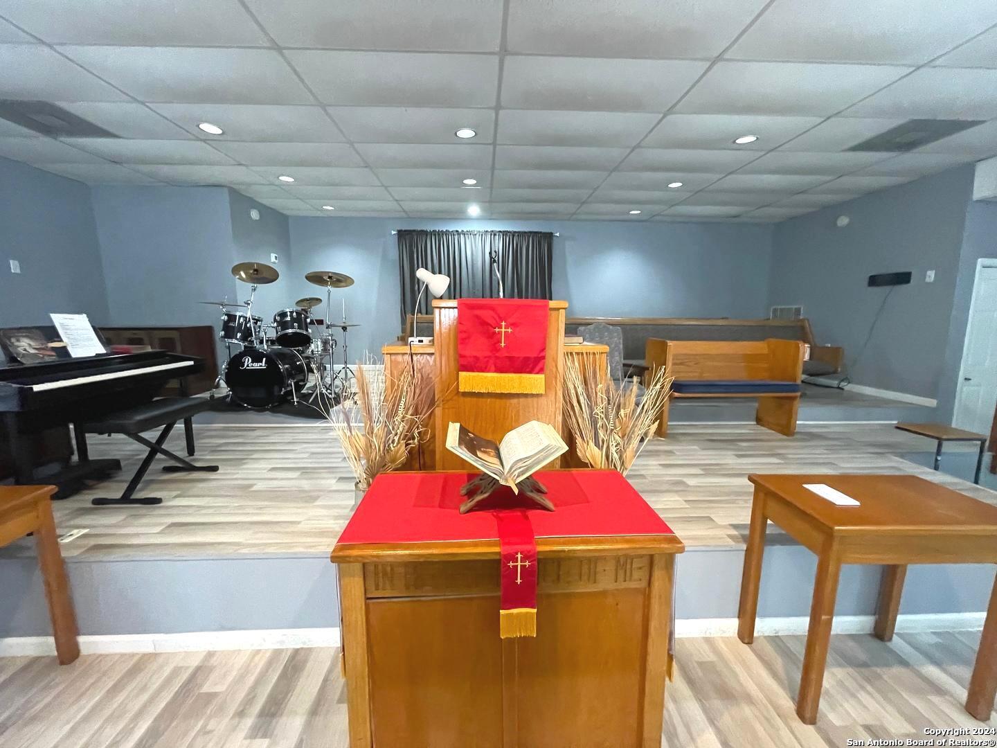 815 Albert San Antonio TX 78207