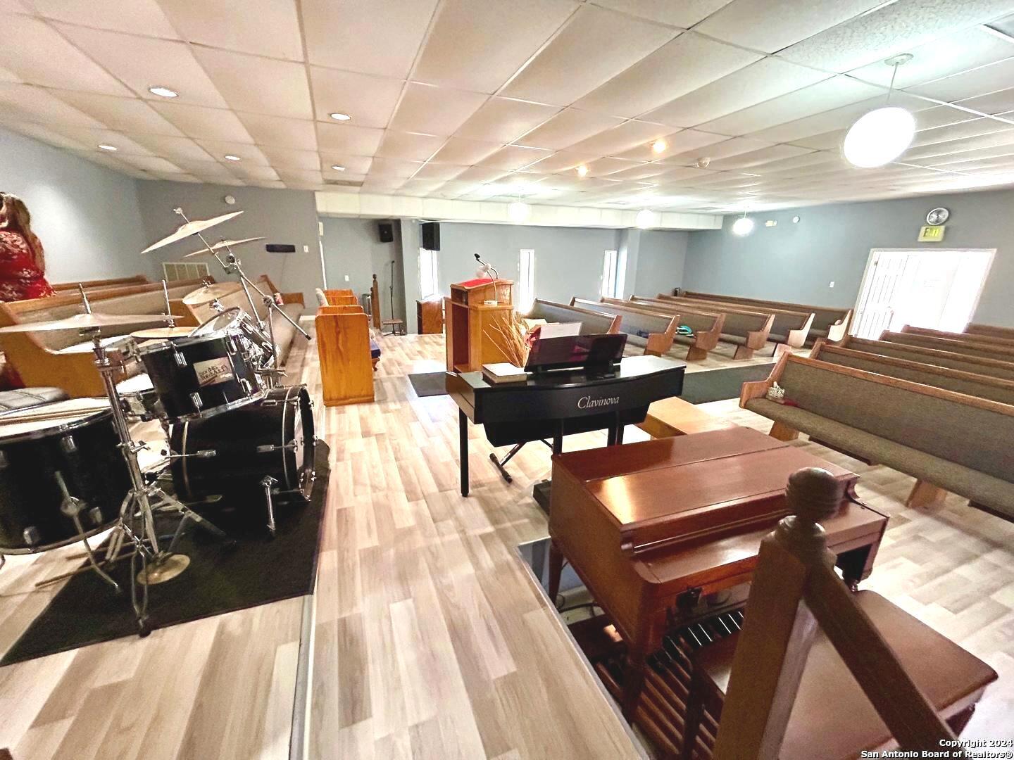 815 Albert San Antonio TX 78207