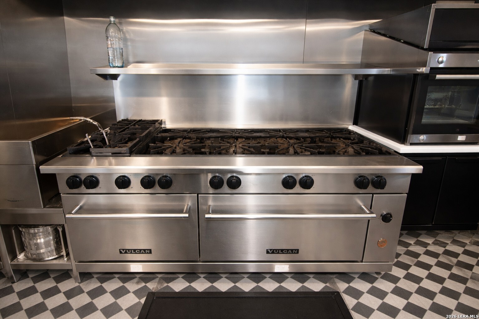 101 Skyline Center Point TX 78010