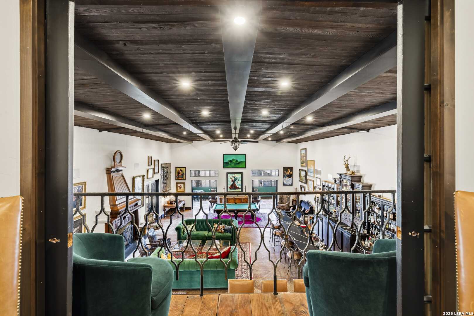 101 Skyline Center Point TX 78010