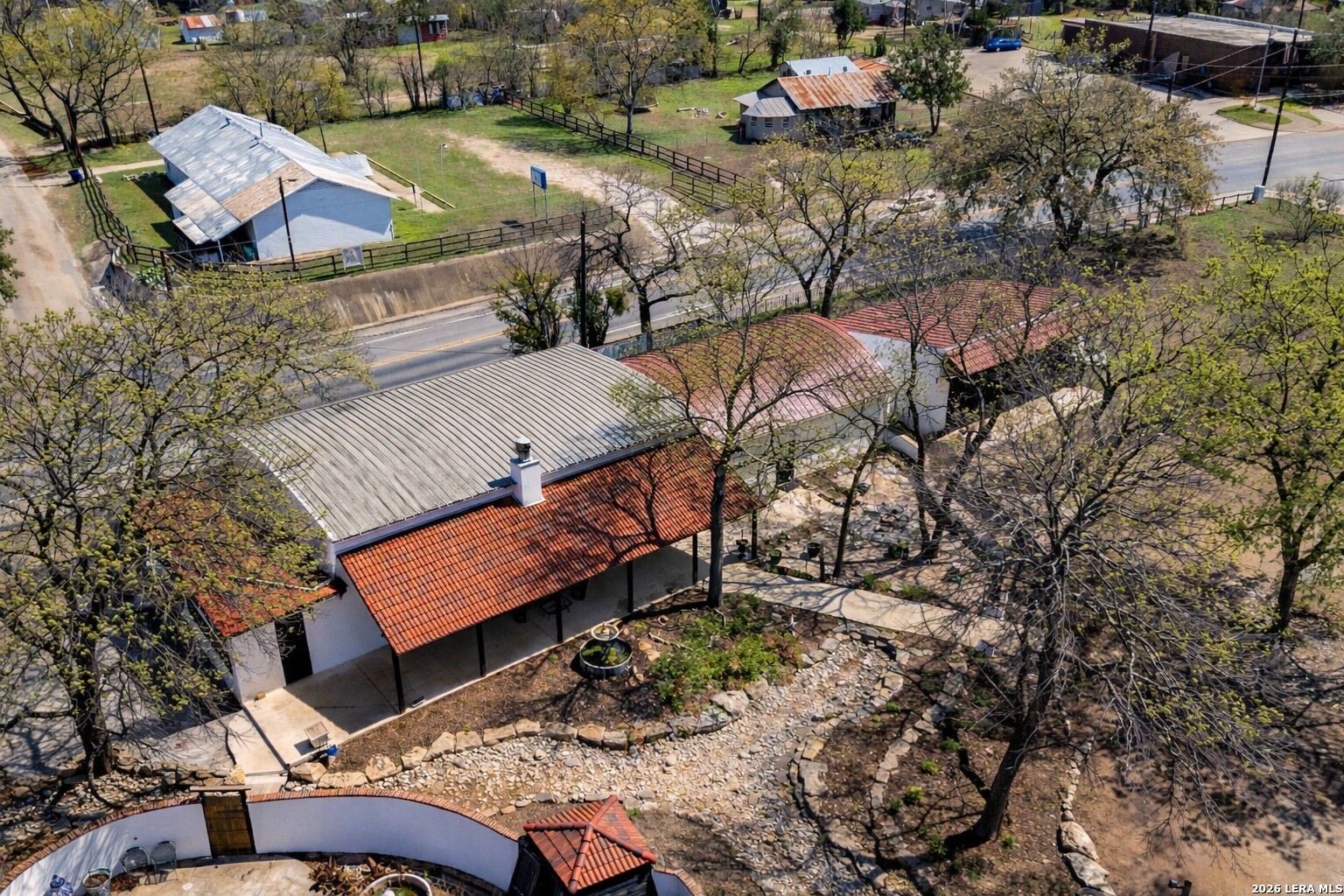 101 Skyline Center Point TX 78010