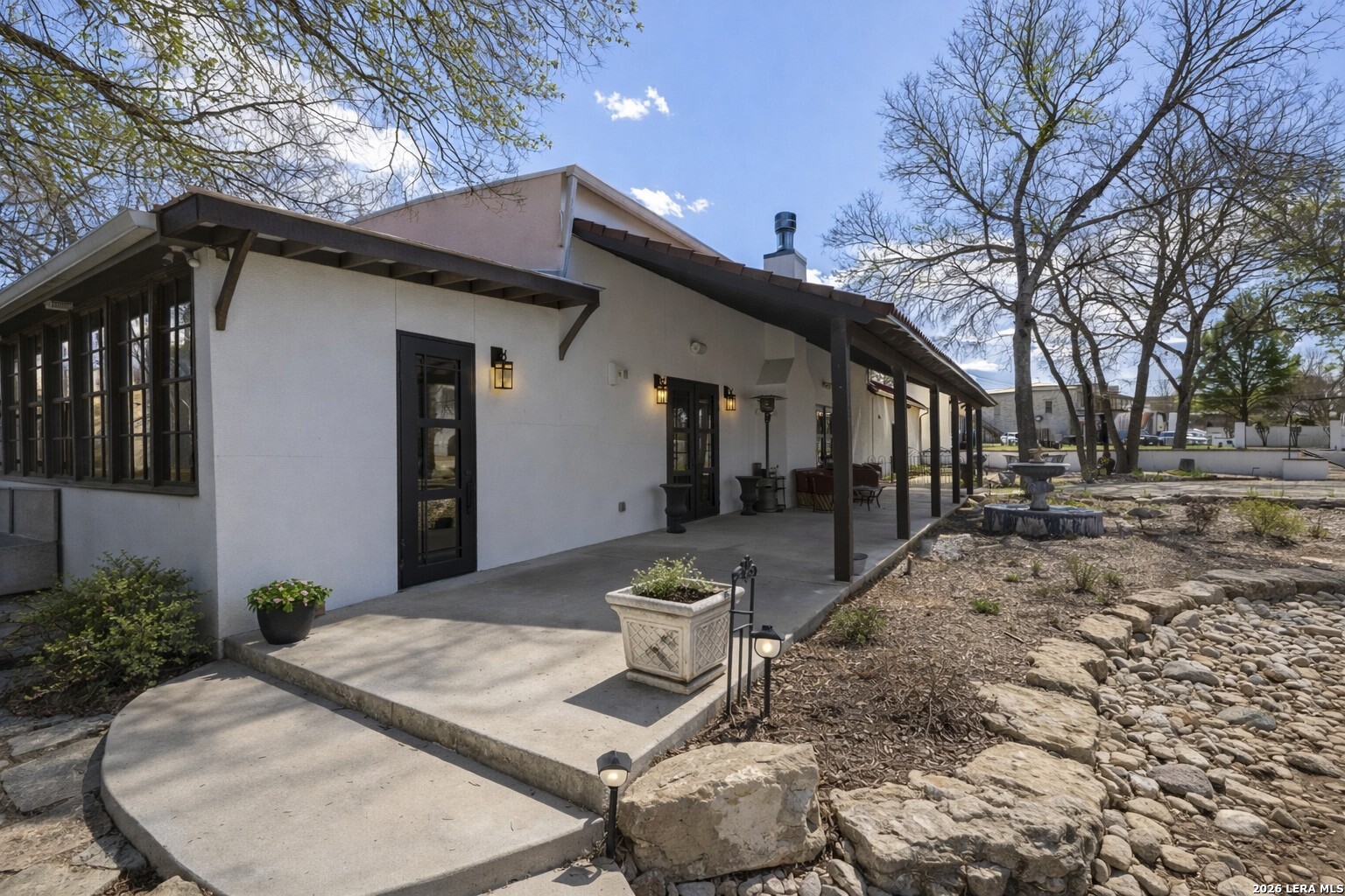 101 Skyline Center Point TX 78010