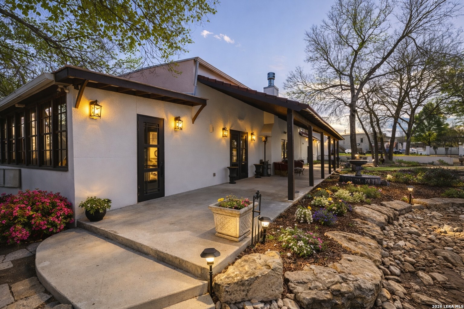 101 Skyline Center Point TX 78010