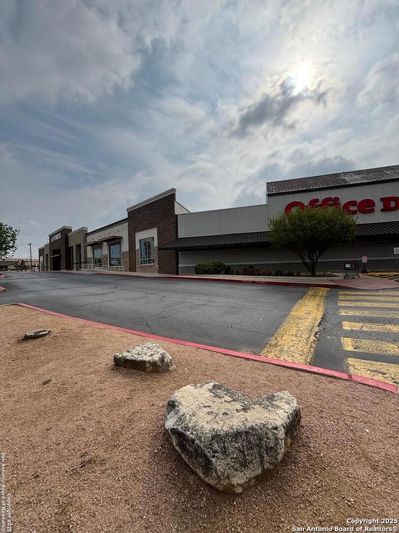 8521 Bandera Road 1 San Antonio TX 78216