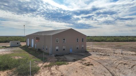 193 Welco Lane Jourdanton TX 78026