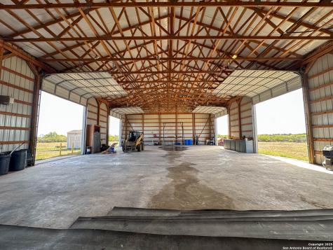 193 Welco Lane Jourdanton TX 78026