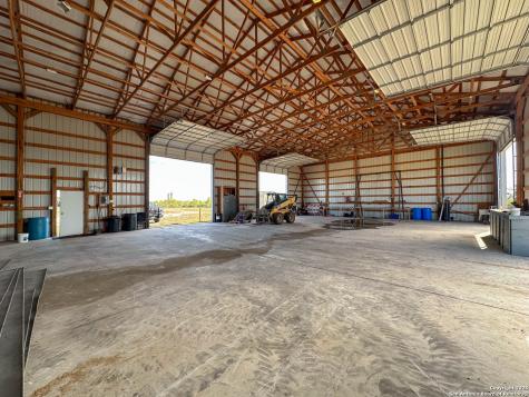 193 Welco Lane Jourdanton TX 78026