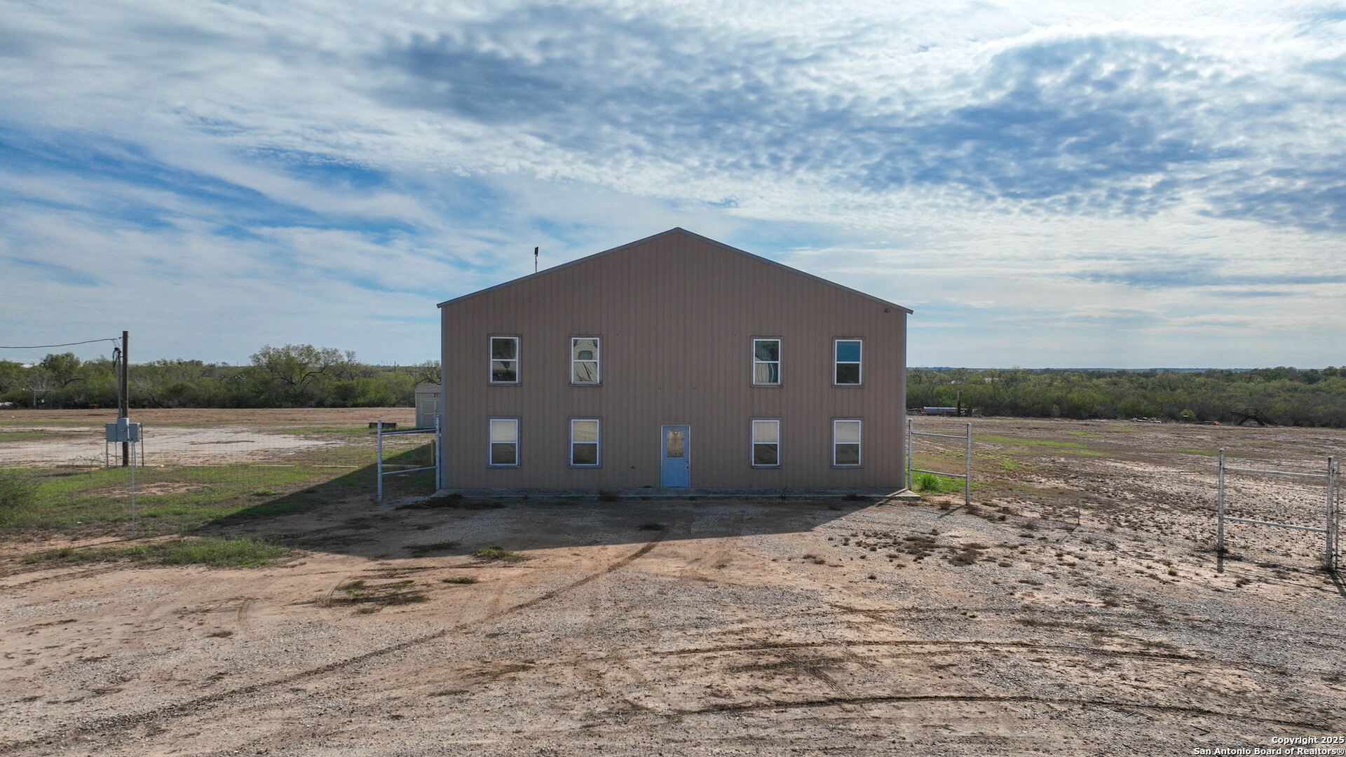 193 Welco Lane Jourdanton TX 78026