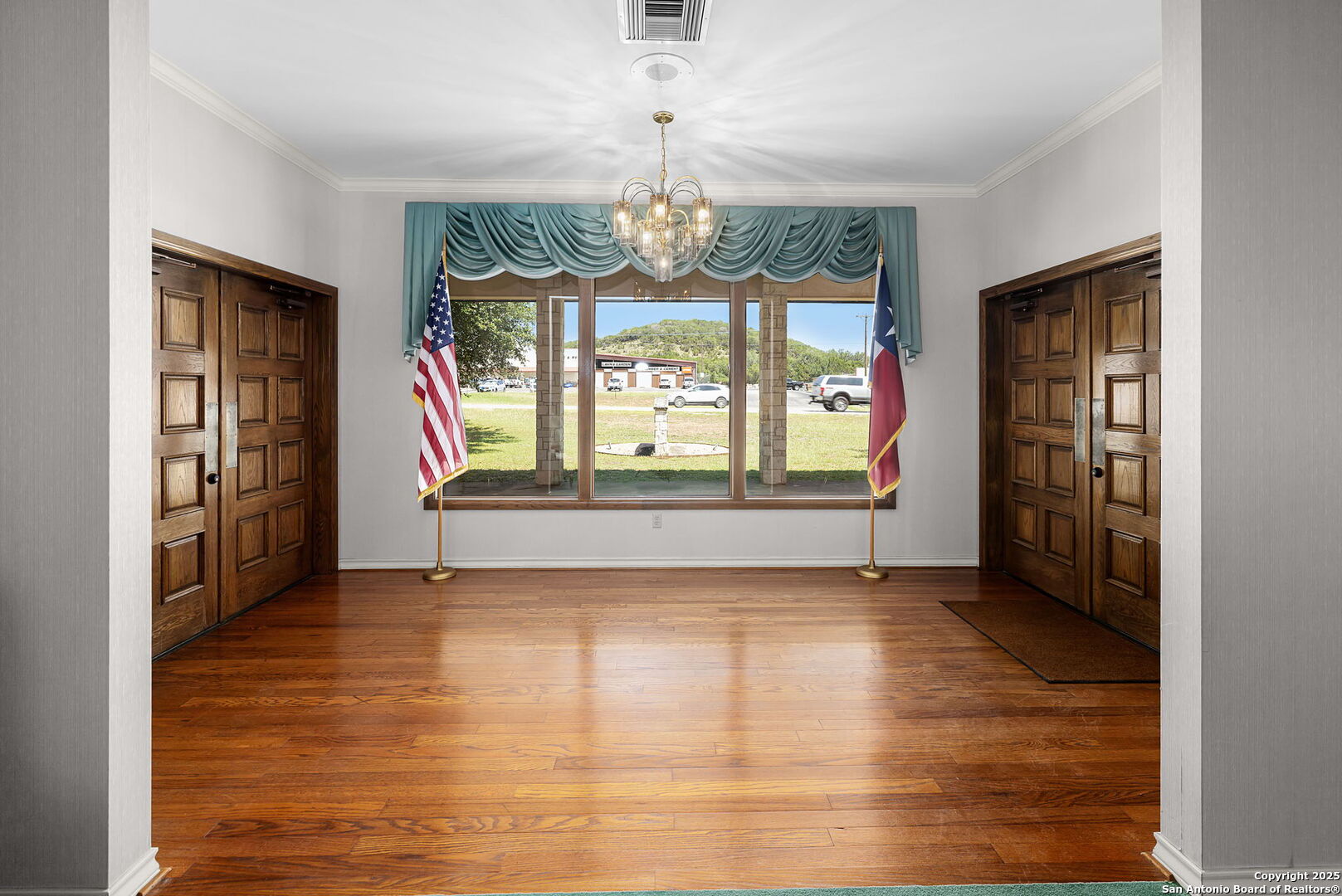 1071 Fm 2673 Canyon Lake TX 78133