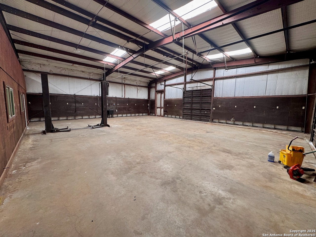 1501 Lillian Jourdanton TX 78026