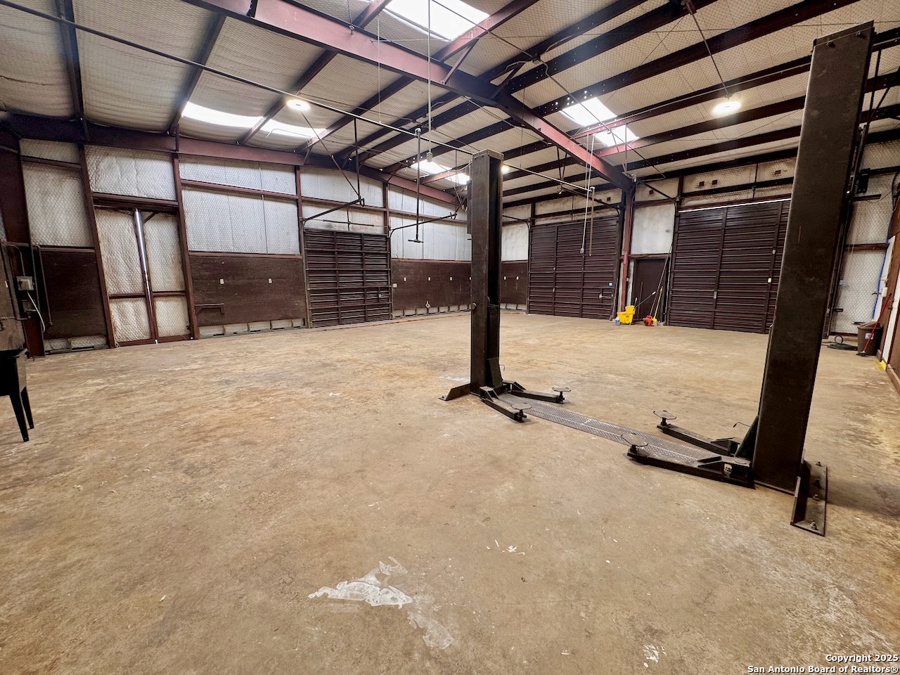 1501 Lillian Jourdanton TX 78026