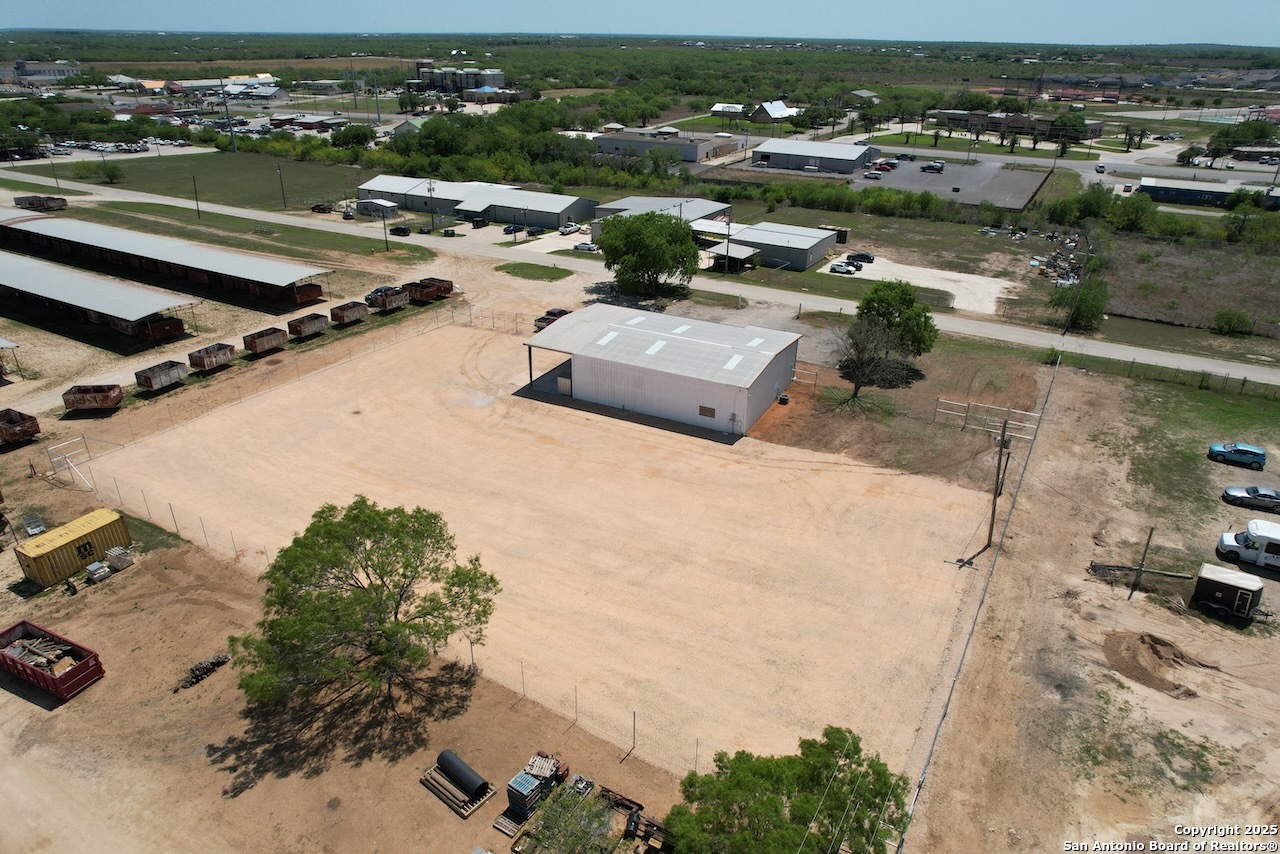 1501 Lillian Jourdanton TX 78026