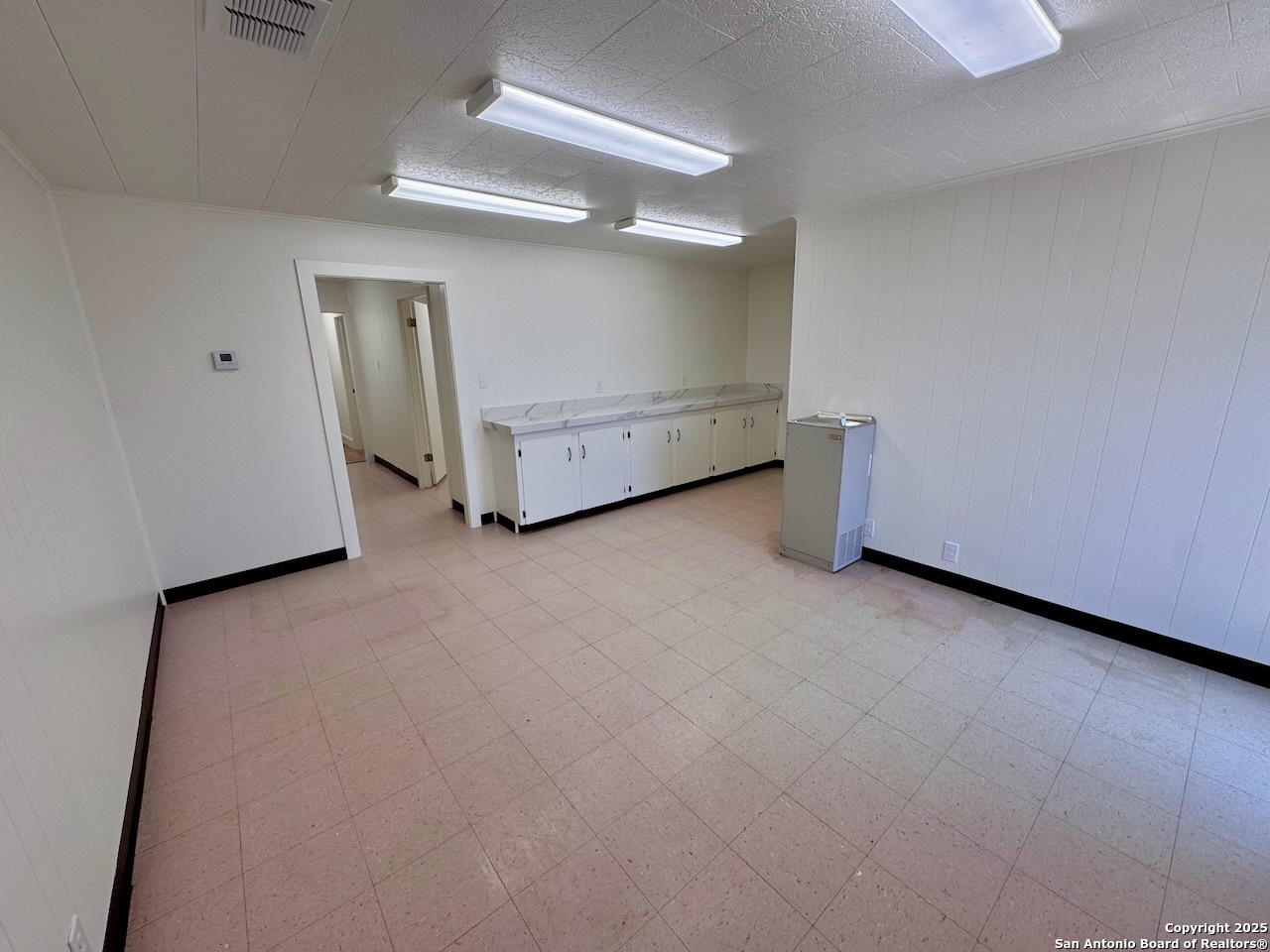 1501 Lillian Jourdanton TX 78026