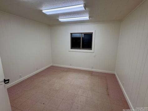 1501 Lillian Jourdanton TX 78026