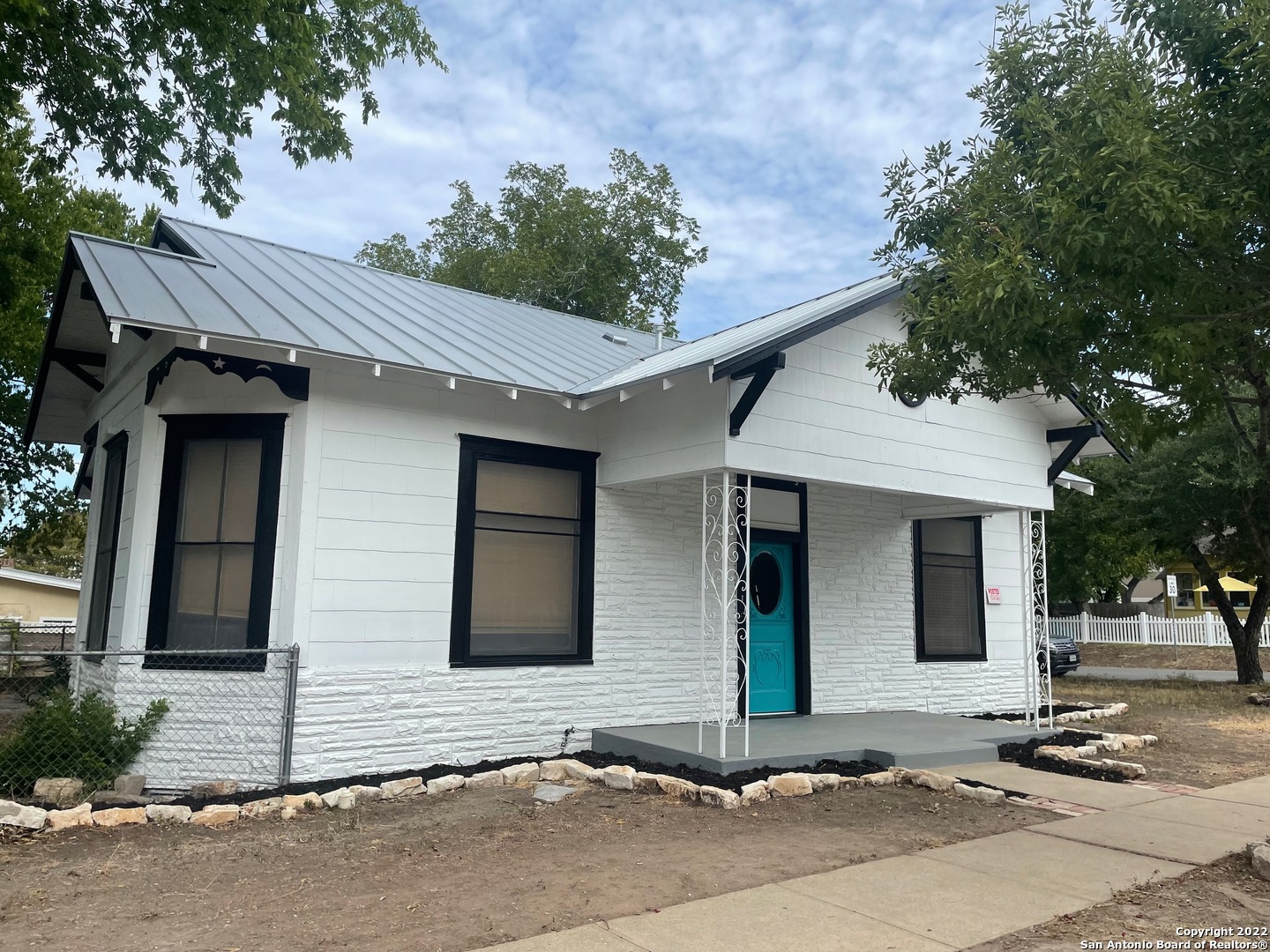 304 S Camp Street Seguin TX 78155