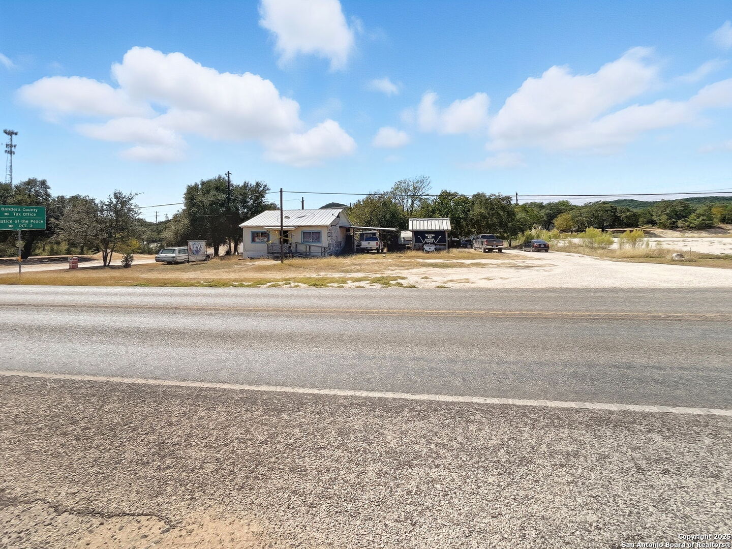 9030 Fm 1283 Lakehills TX 78063