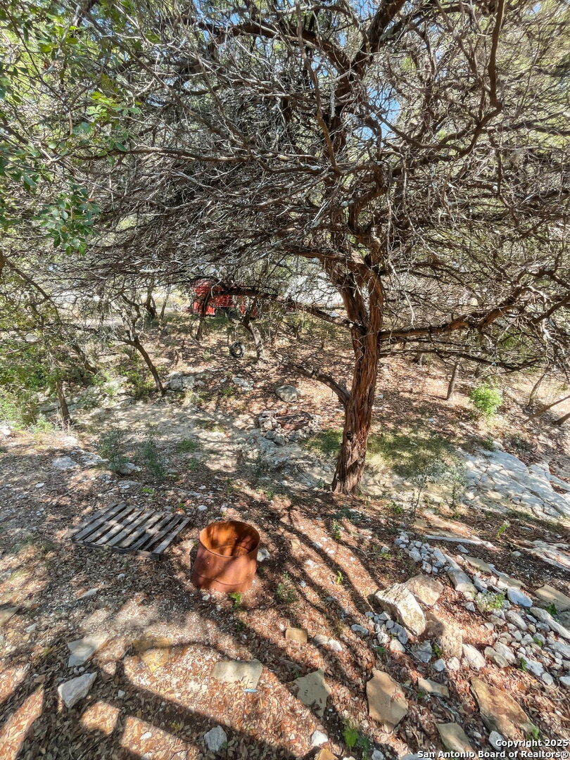 9030 Fm 1283 Lakehills TX 78063