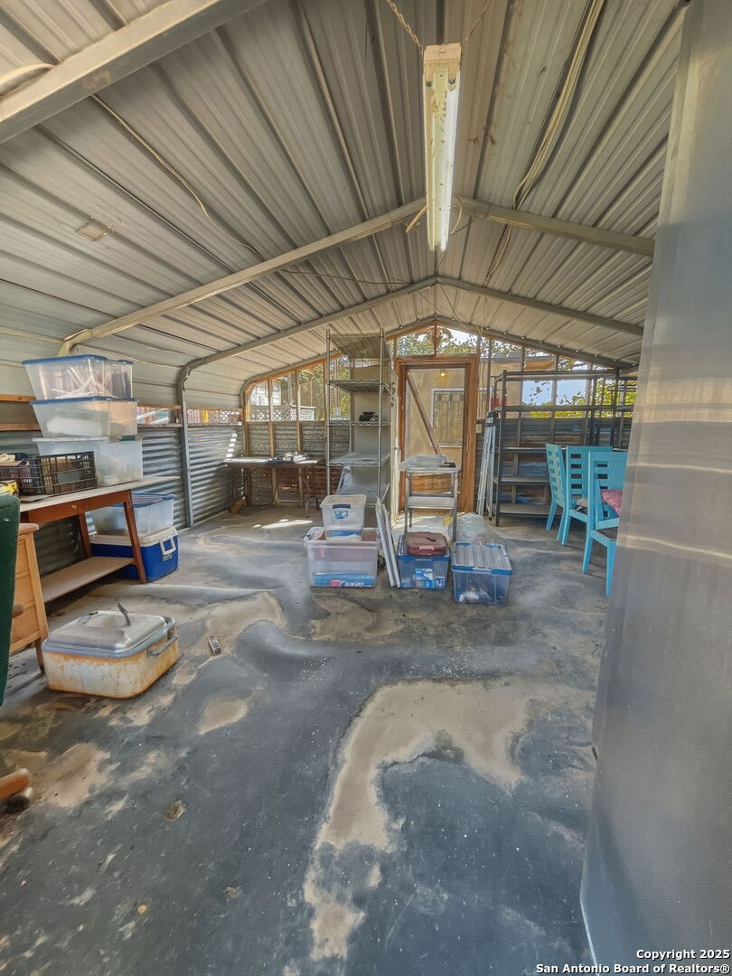 9030 Fm 1283 Lakehills TX 78063