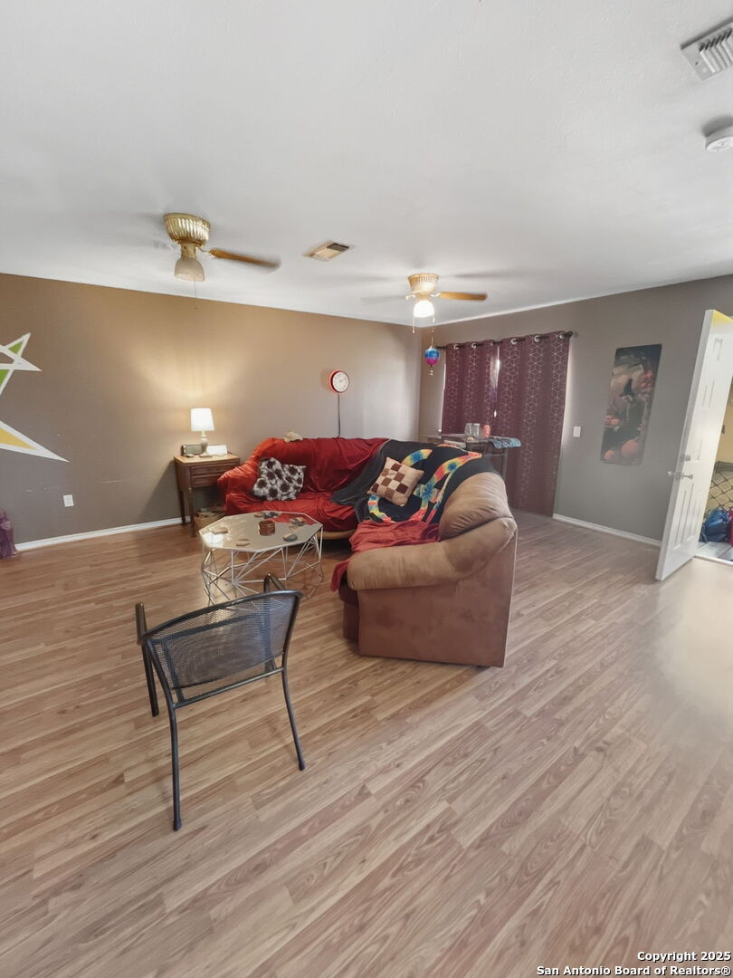 9030 Fm 1283 Lakehills TX 78063