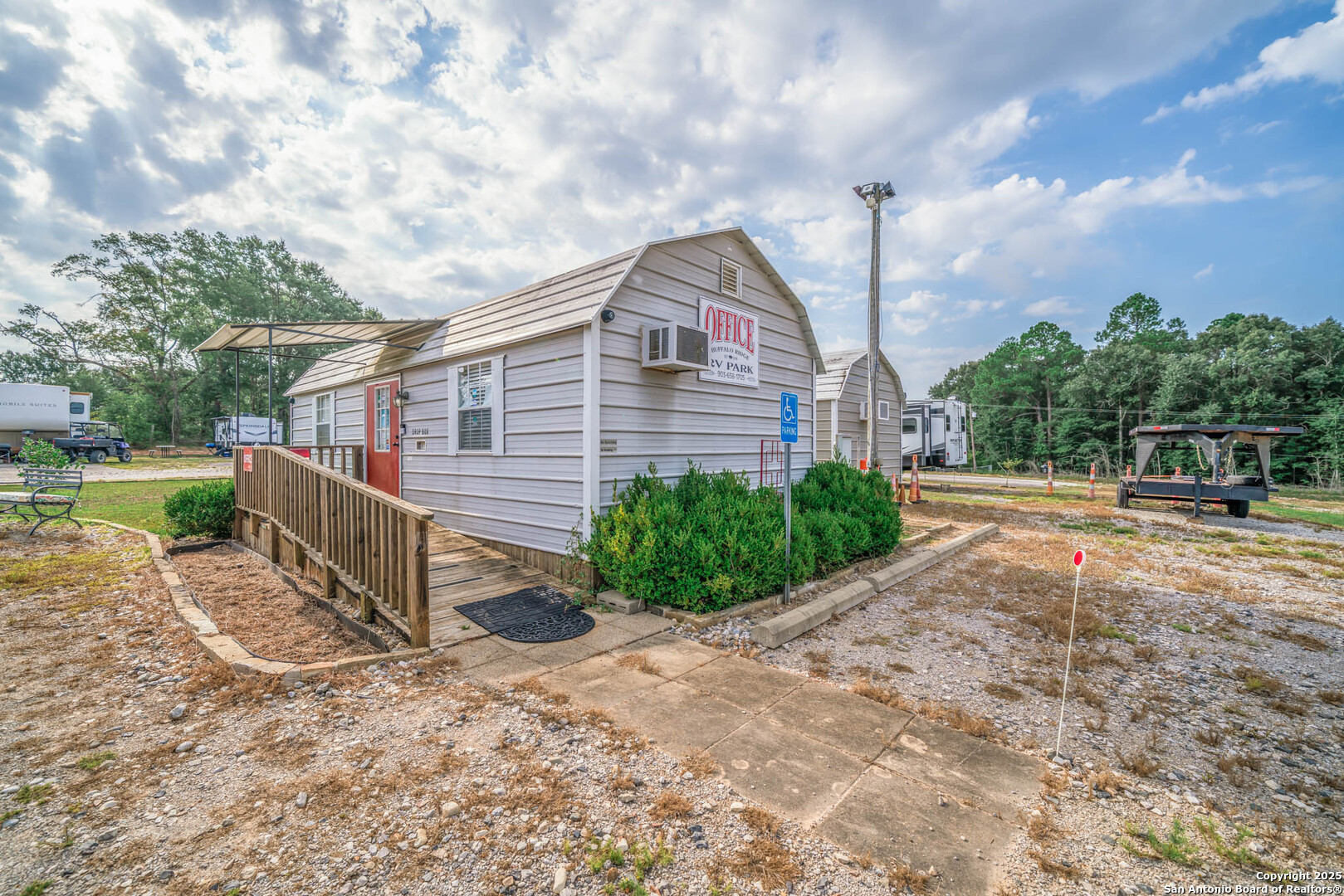 2068 State Highway 323 Henderson TX 75652