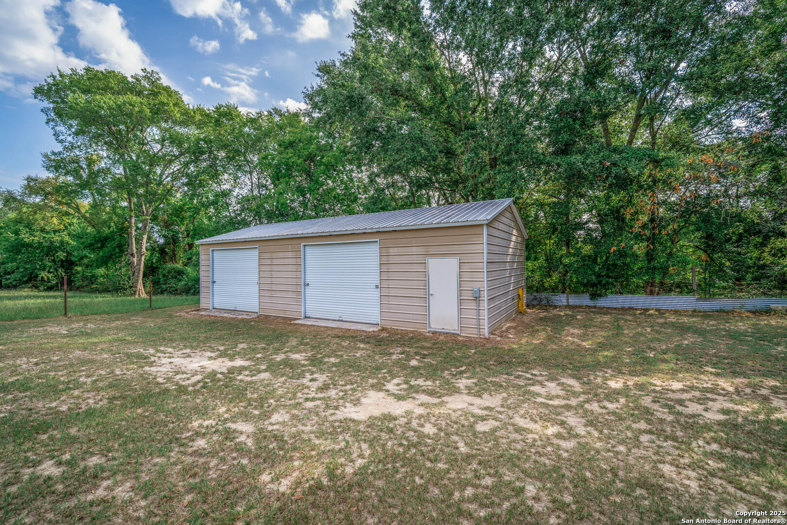 2068 State Highway 323 Henderson TX 75652