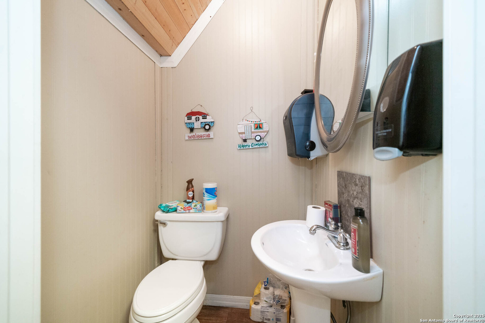 2068 State Highway 323 Henderson TX 75652