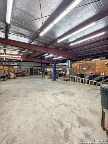 1569 & 1571 N Austin Seguin TX 78155