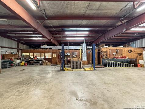 1569 & 1571 N Austin Seguin TX 78155